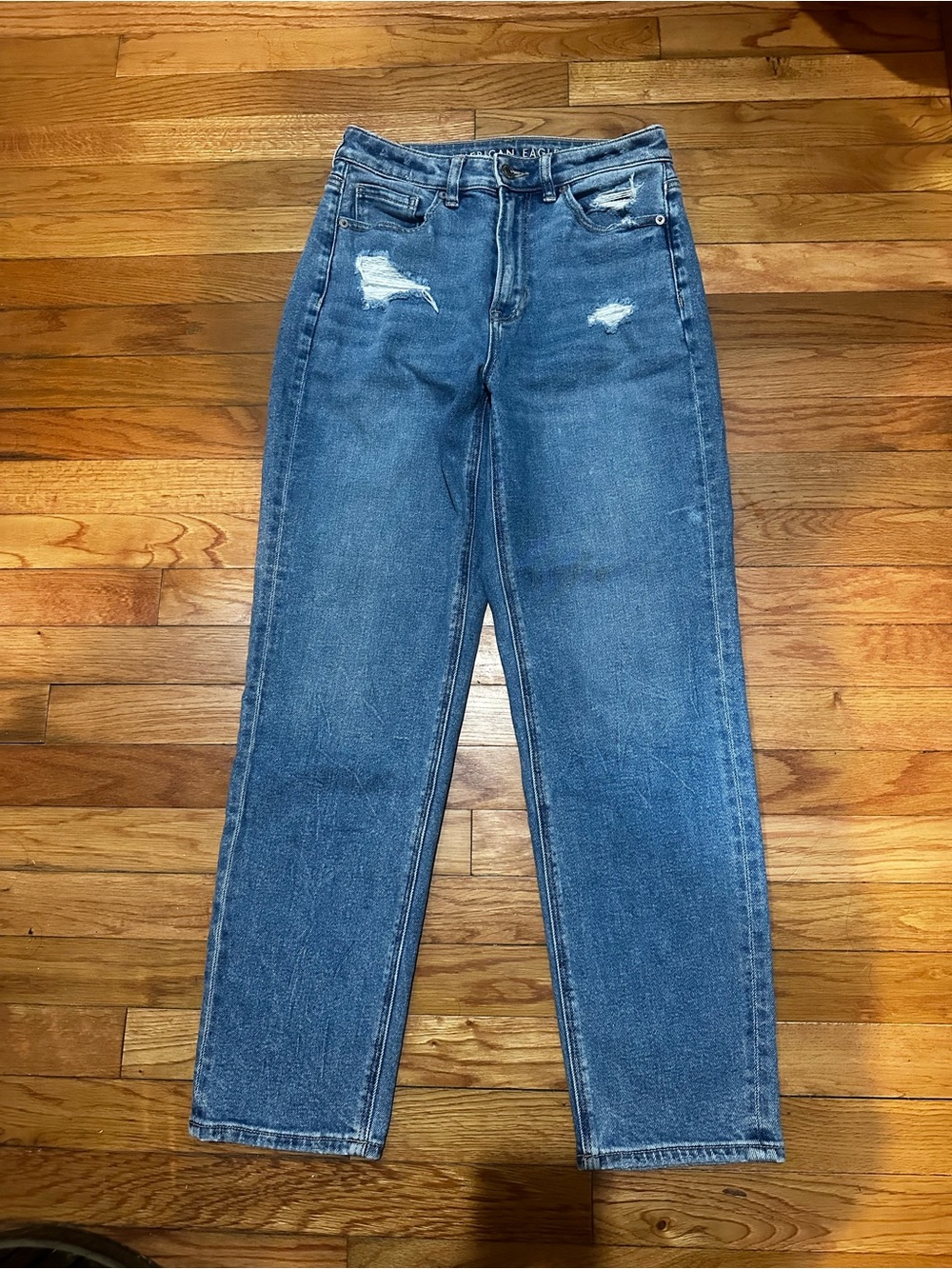 American Eagle Mom Straight Jeans Distressed Sz 4